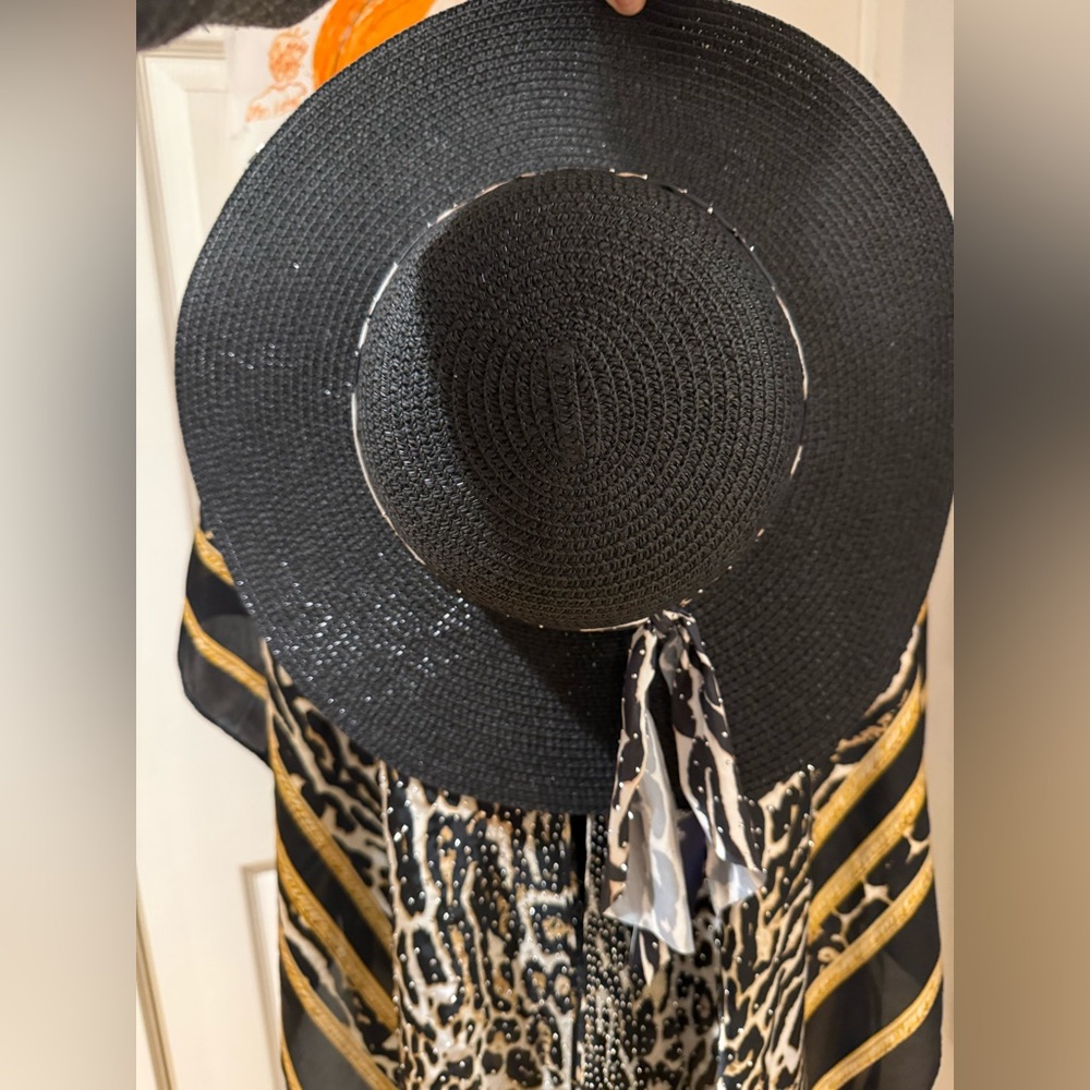 New Adrienne Vittardini Resortwear Kimono and Hat Set - Picture 10 of 16